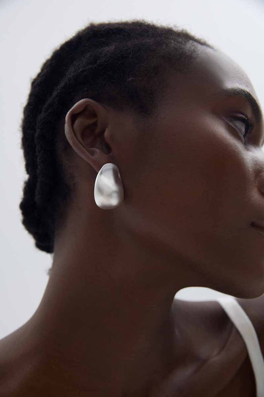 Melsery Black Style
 Oval Stud Earrings